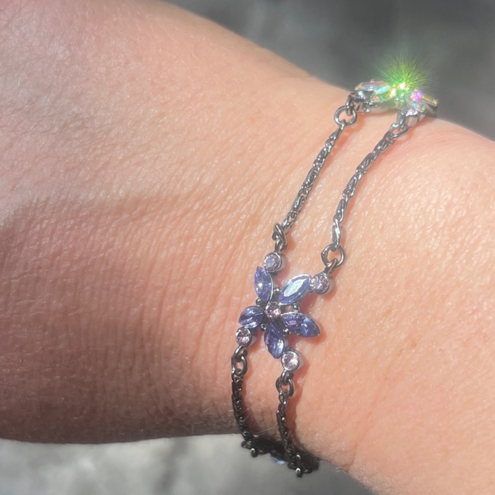 Iridescent Floral Crystal Double Strand Clasp Bracelet - Graphite Metallic Chain